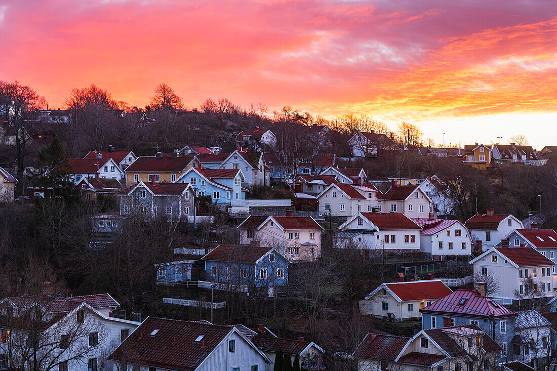 Häuser bei Sonnenuntergang