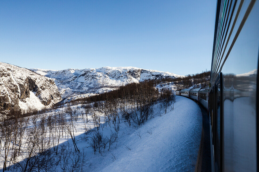 Winterberge vom Zug aus gesehen