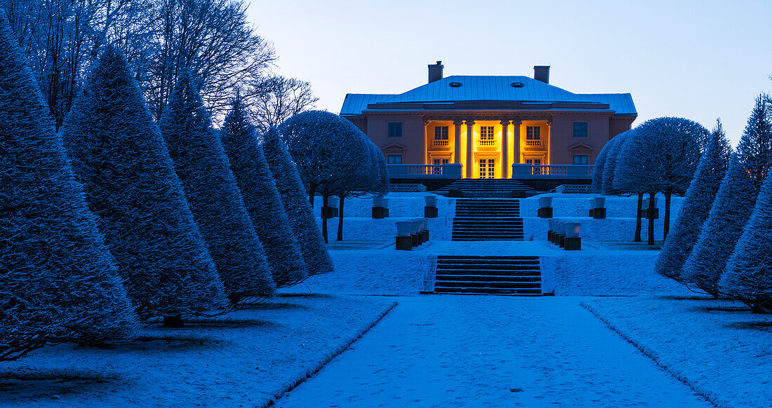 Herrenhaus im Winter