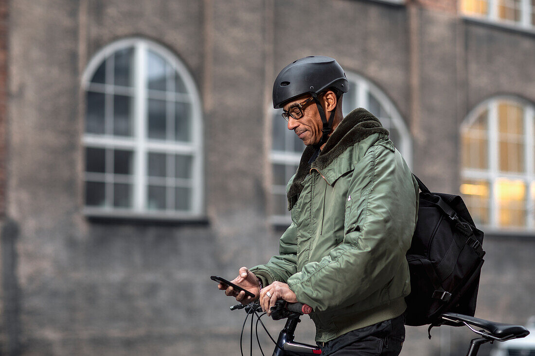 Bicycle courier using cell phone
