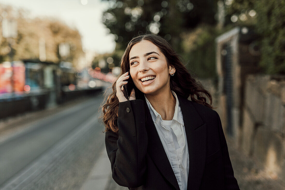 Geschäftsfrau am Telefon