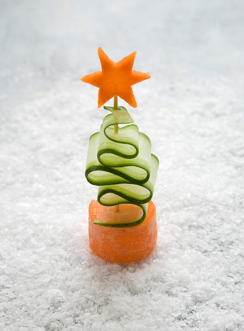 Karotten-Gurken-Weihnachtsbäumchen