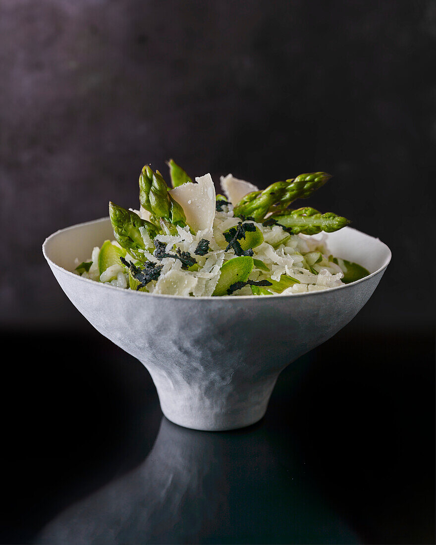 Risotto with green asparagus and truffles