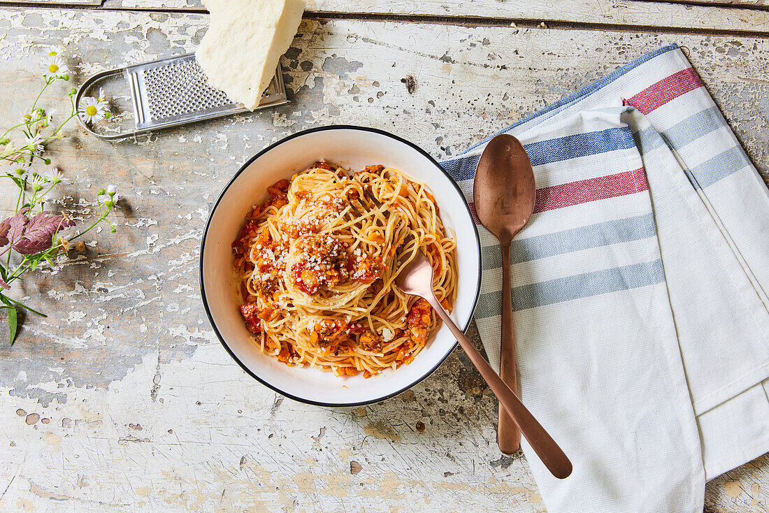 Spaghetti mit Kürbis-Hack-Sauce