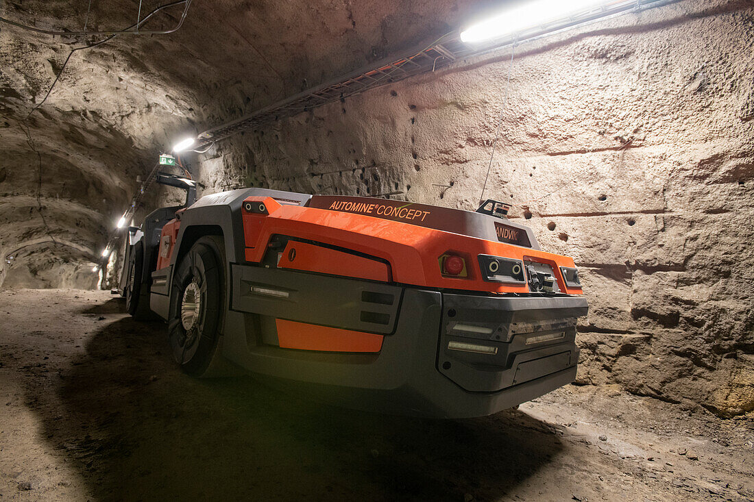 Autonomous mining concept vehicle