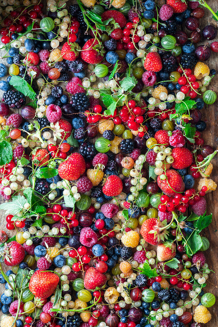 Mixed berries fullframe