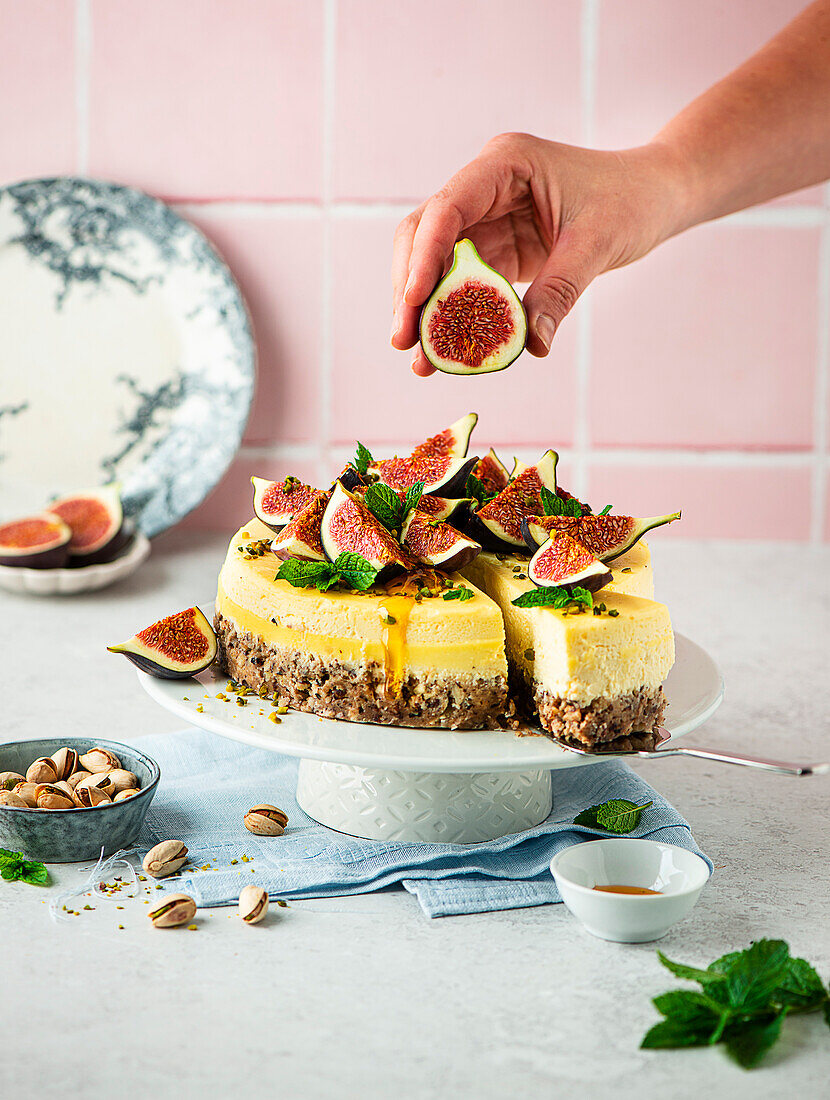 Ricotta cheesecake with figs