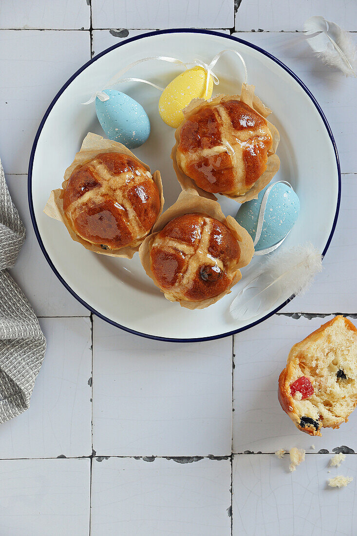 Traditional Easter Hot Cross Buns with Raisins