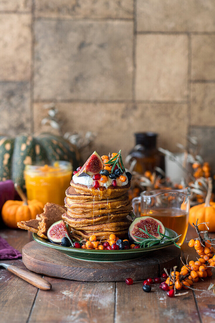 Pumpkin pancakes with autumnal fruit
