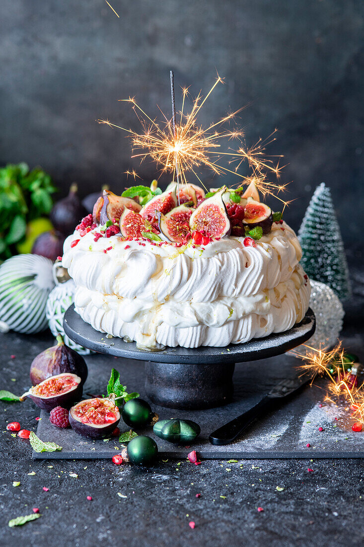 Festive Pavlova