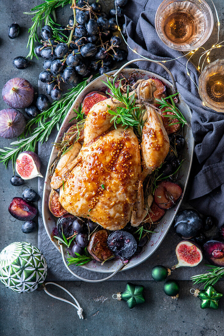 Gebratenes Huhn für Weihnachten