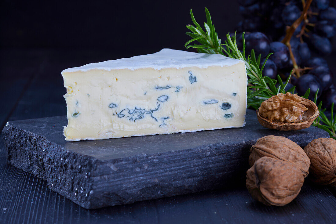 Blue cheese, walnuts and rosemary