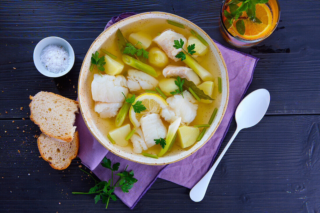 Cod soup with potatoes