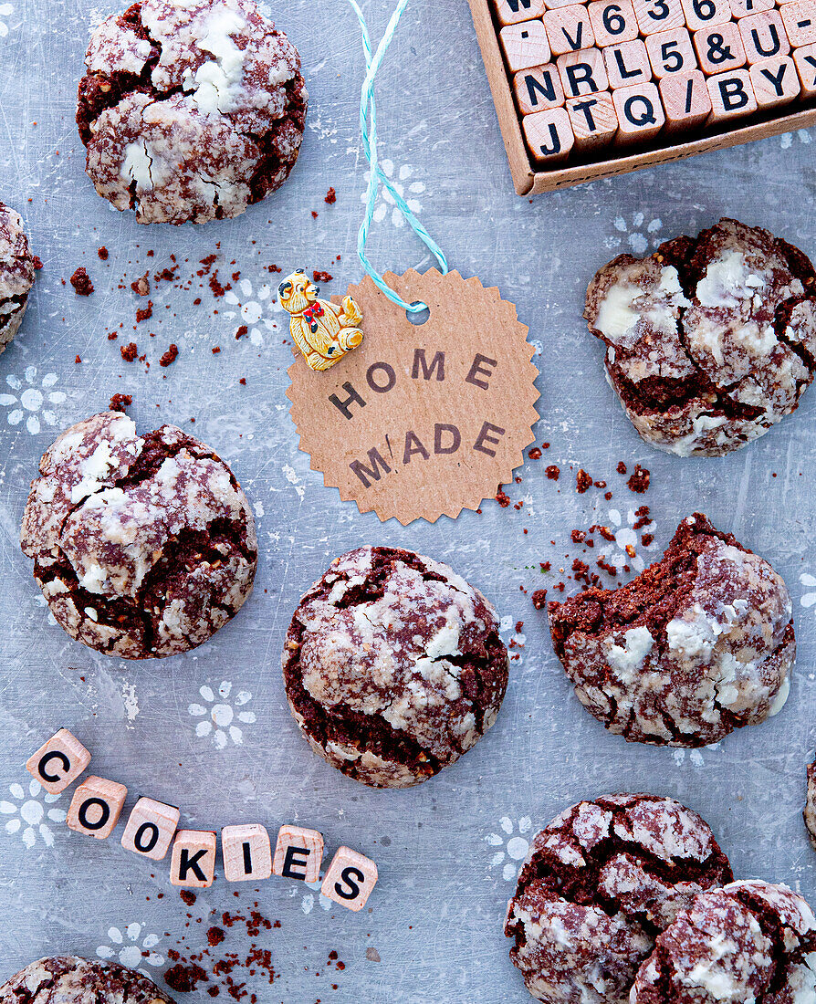Chocolate crinkle cookies for kids
