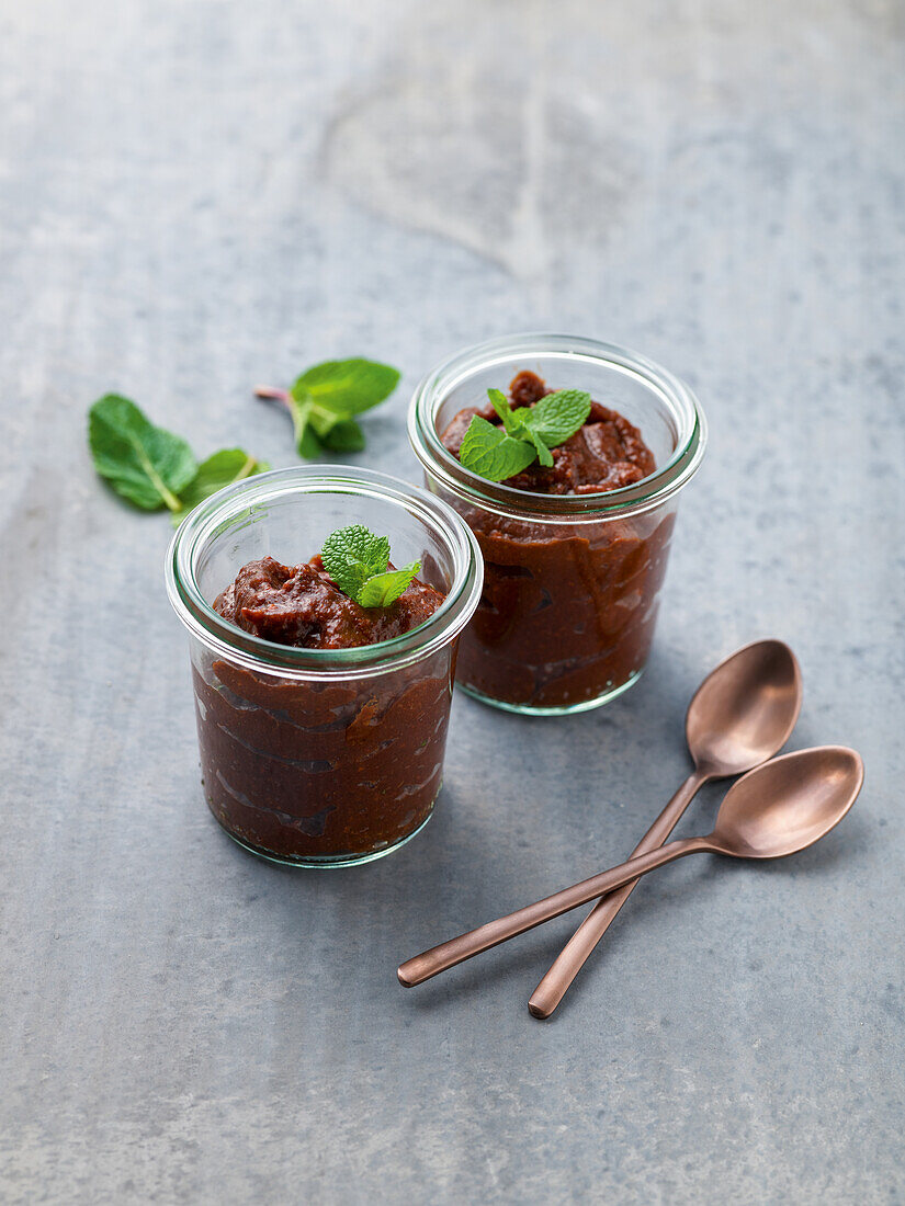 Fruity chocolate mousse with mint