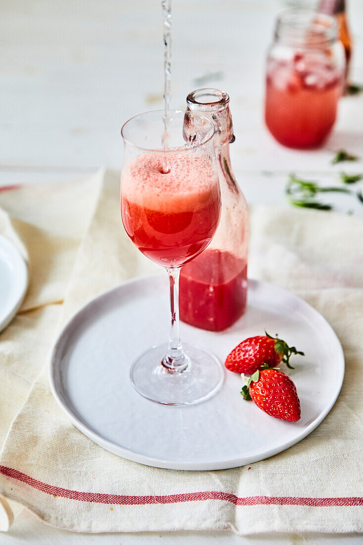 Drink mit Erdbeersirup
