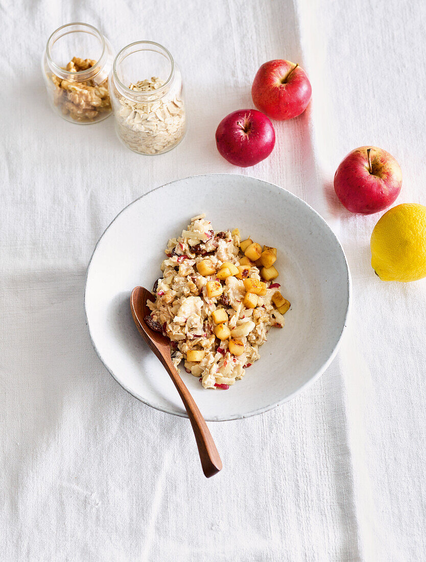 Vegan overnight muesli with raisins and roasted apples