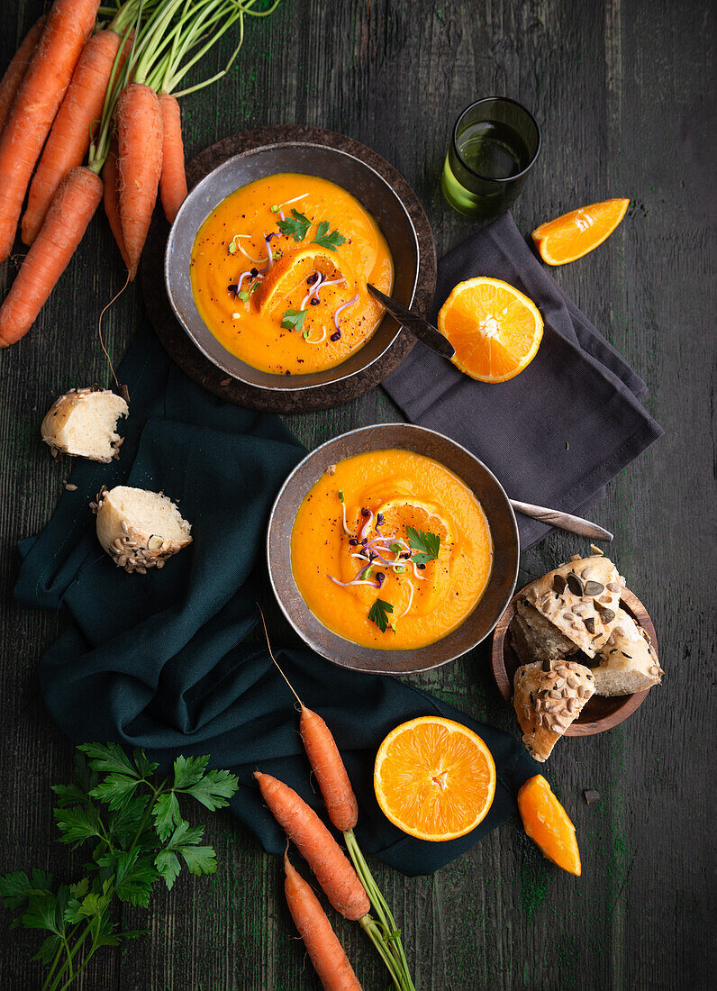 Vegan carrot-orange soup