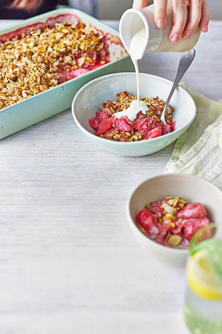 Rhubarb, strawberry, nut crumble with cinnamon