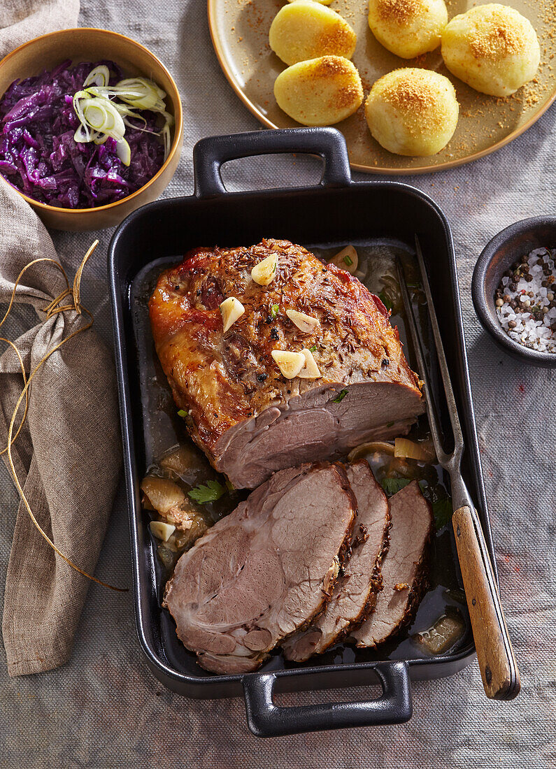 Pork roast with red cabbage and dumplings