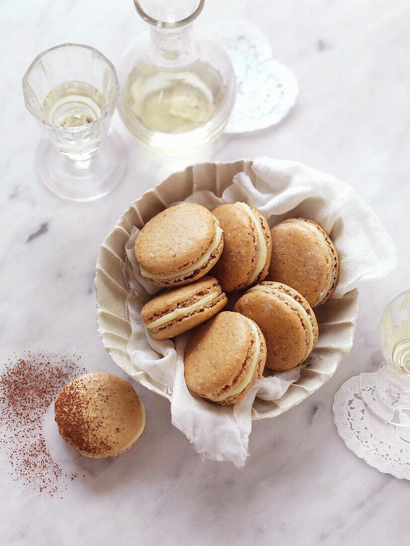 Cappuccino macaroons
