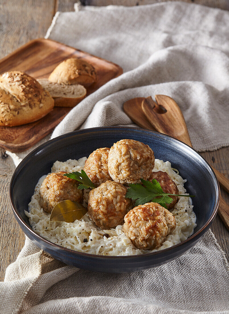 Meatballs on sauerkraut