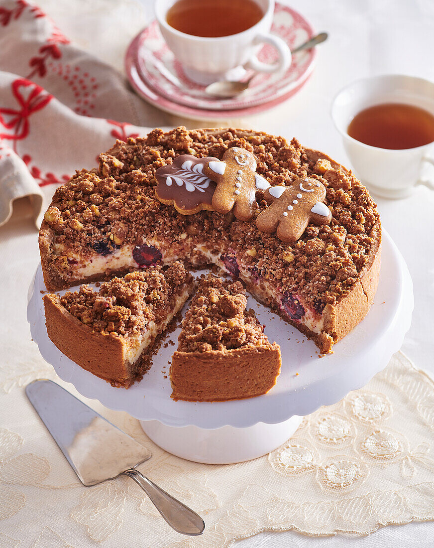 Crumble cake with blackberries and brandy