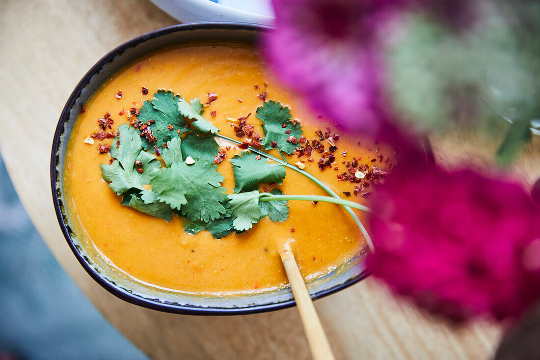 Currysuppe mit Koriander