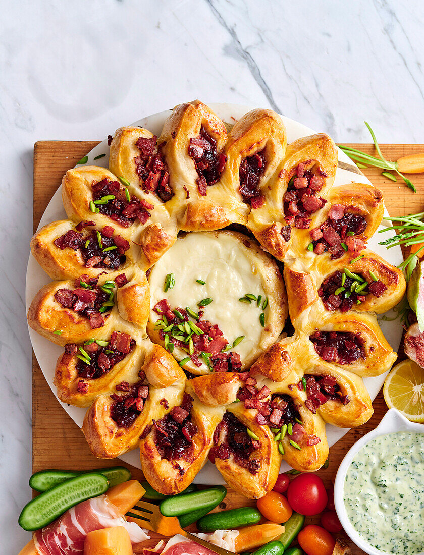Festive camembert wreath with bacon