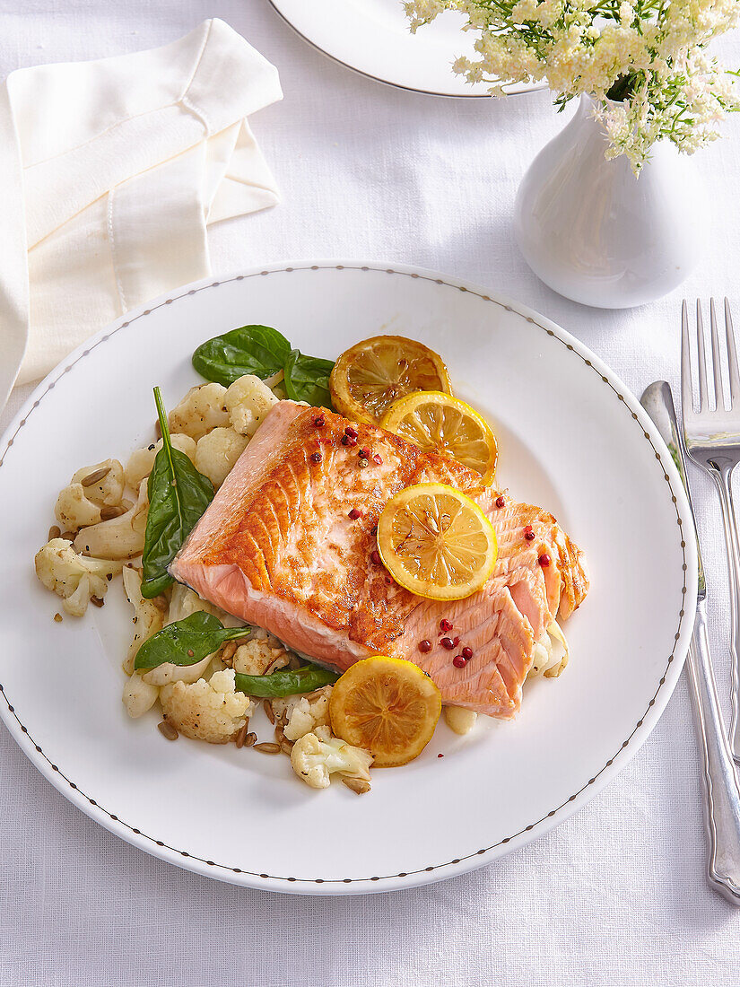 Oven-baked lemon salmon with cauliflower