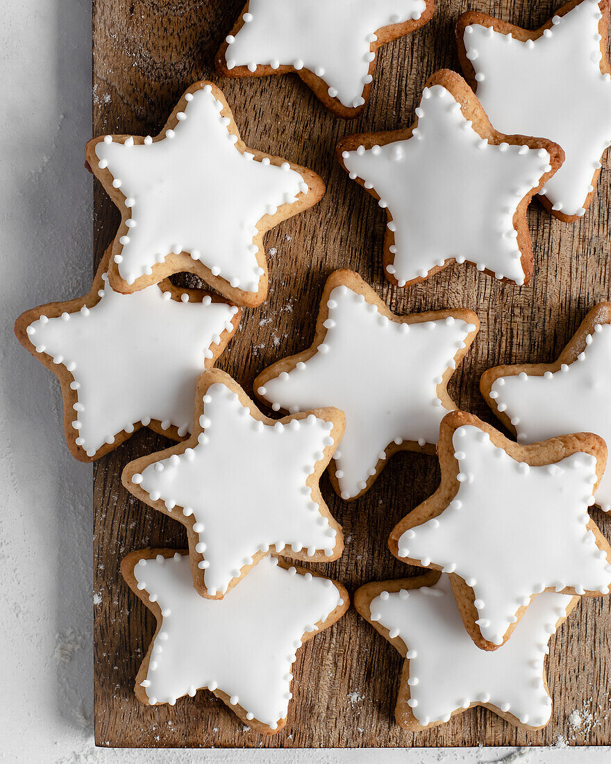 Star cookies with royal icing