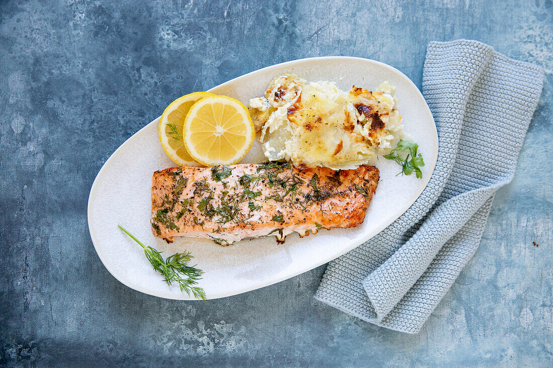 Salmon with potato gratin