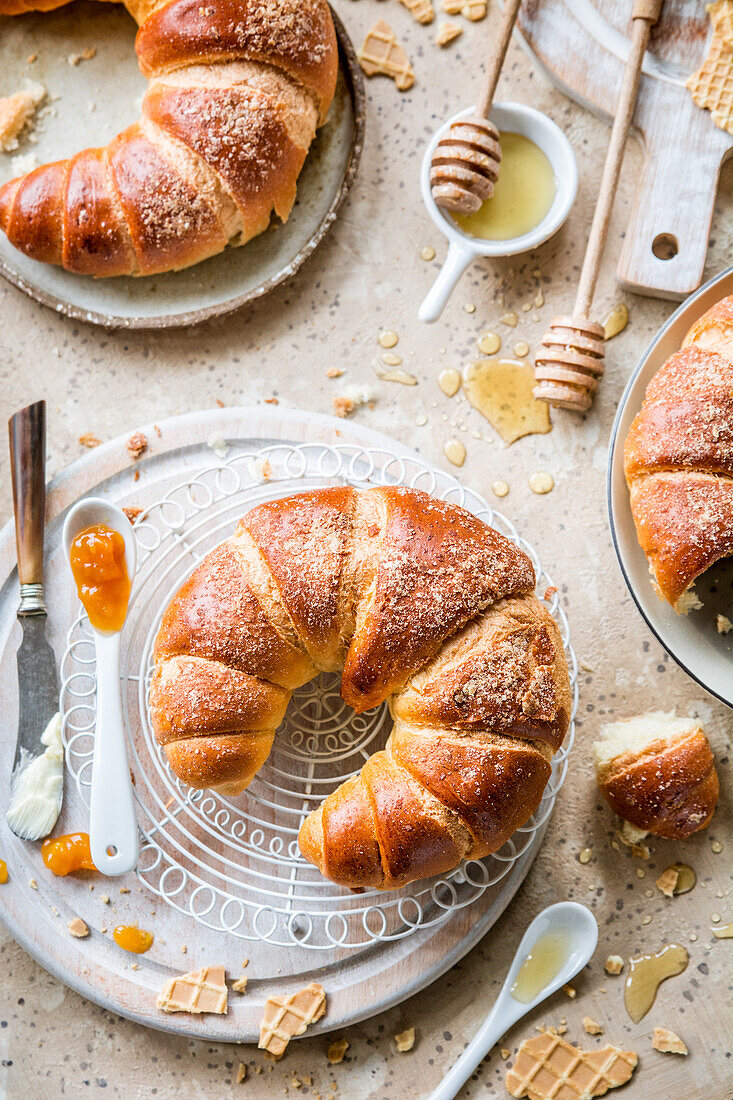 Breakfast croissants with crumble