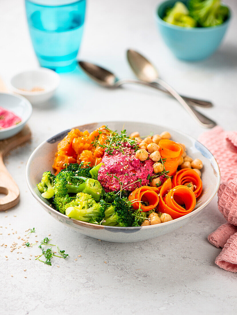 Bowl with beetroot hummus