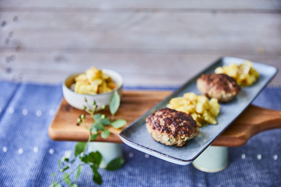 Meatballs Berlin style with potato salad