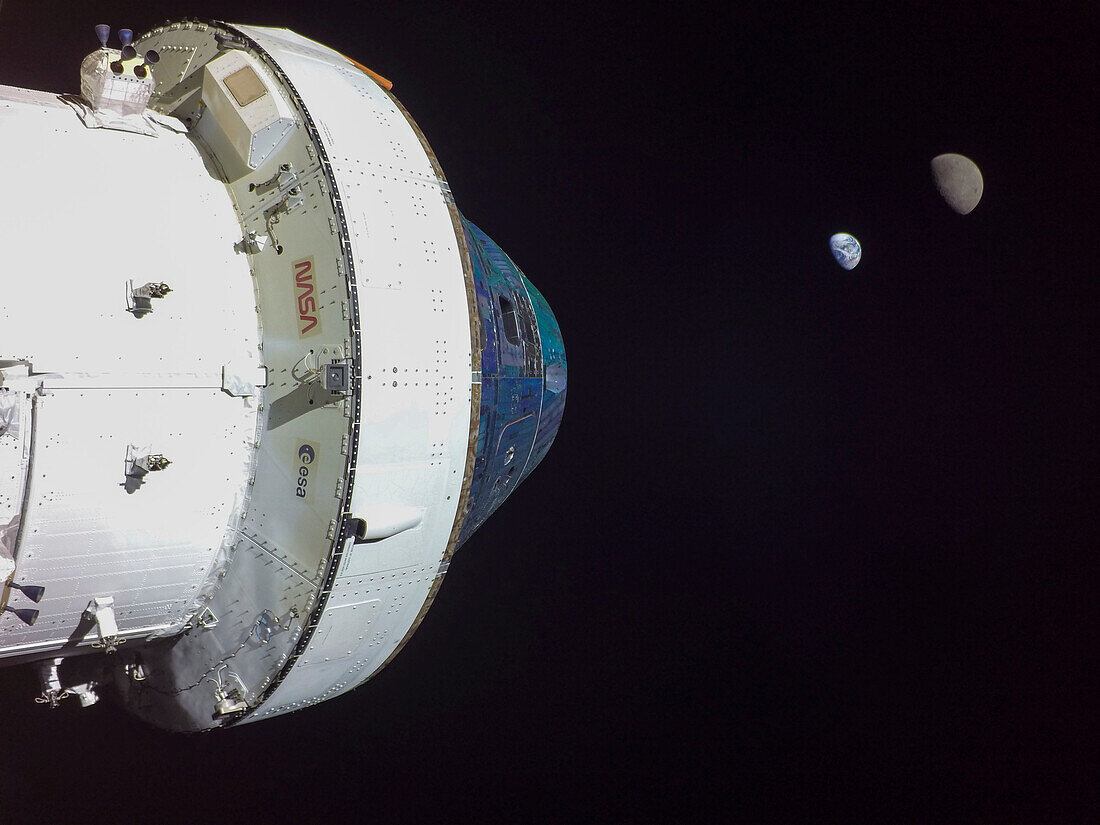 Artemis I Orion spacecraft, flight day 13