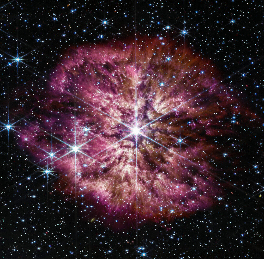 Wolf-Rayet star 124, JWST image