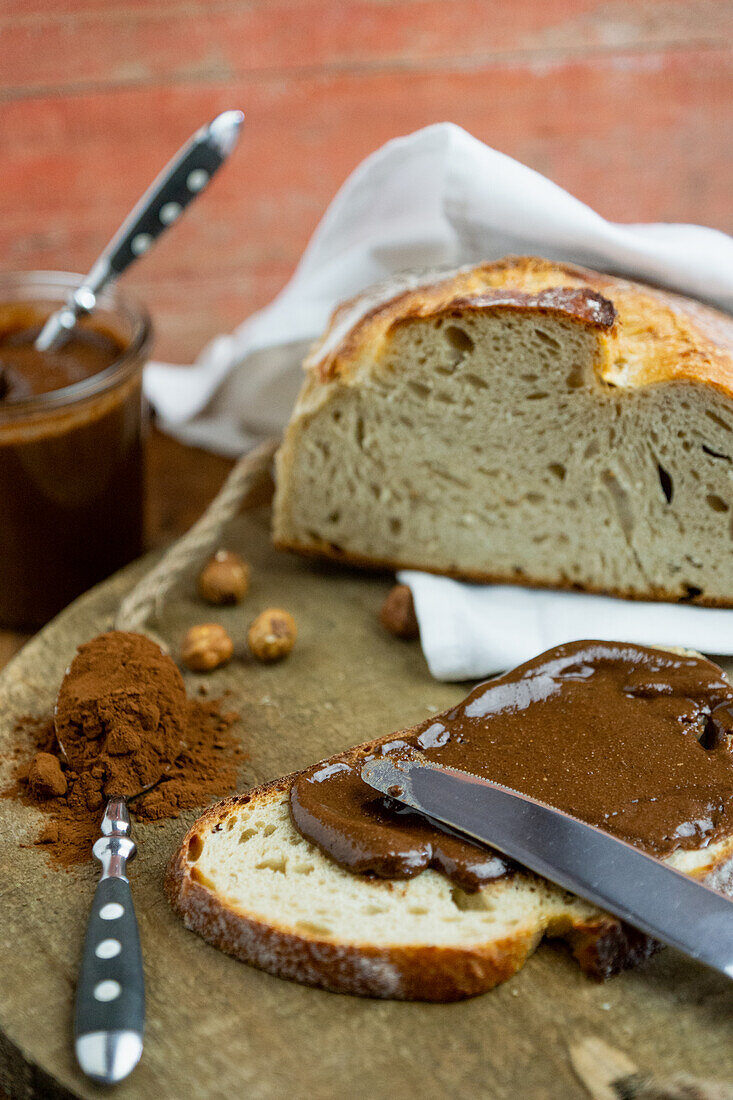 Low carb chocolate cream with hazelnuts and cocoa