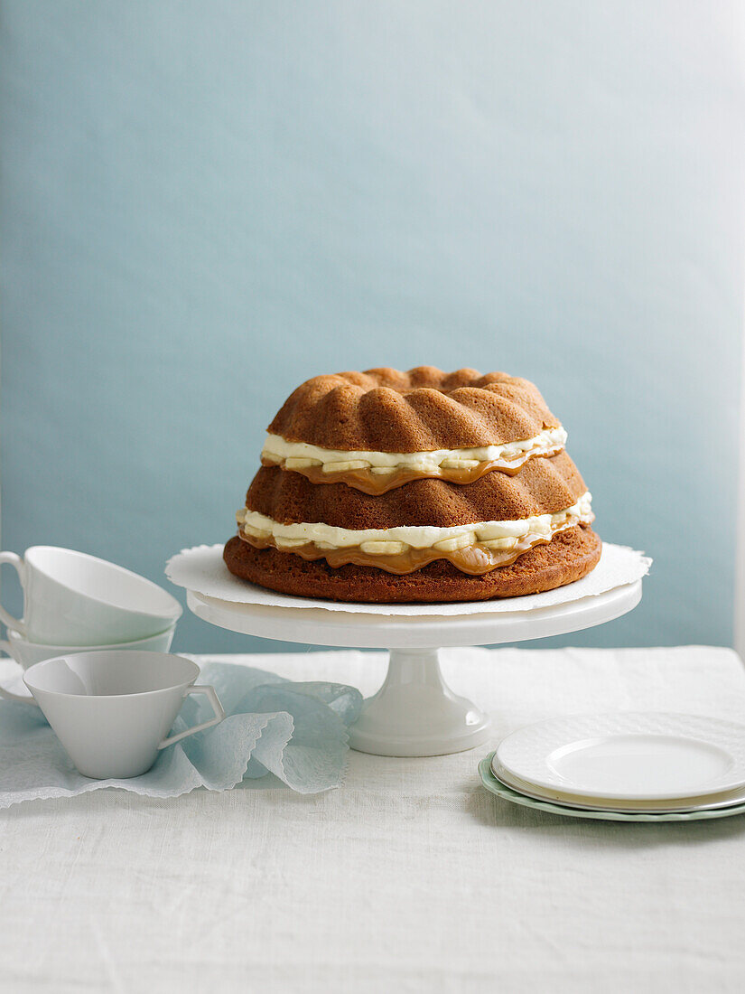 Banana caramel layer cake