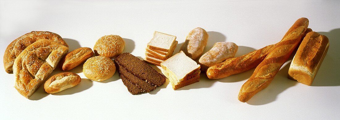 Breads: white, baguettes, sliced, black, flatbread, roll