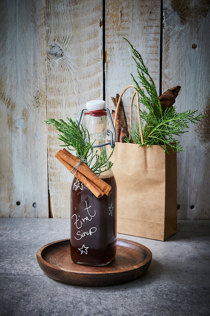 Cinnamon syrup as a Christmas gift