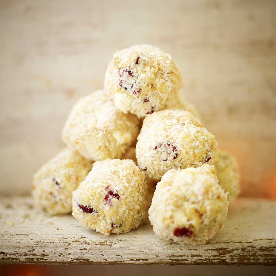 Energy balls with cranberries