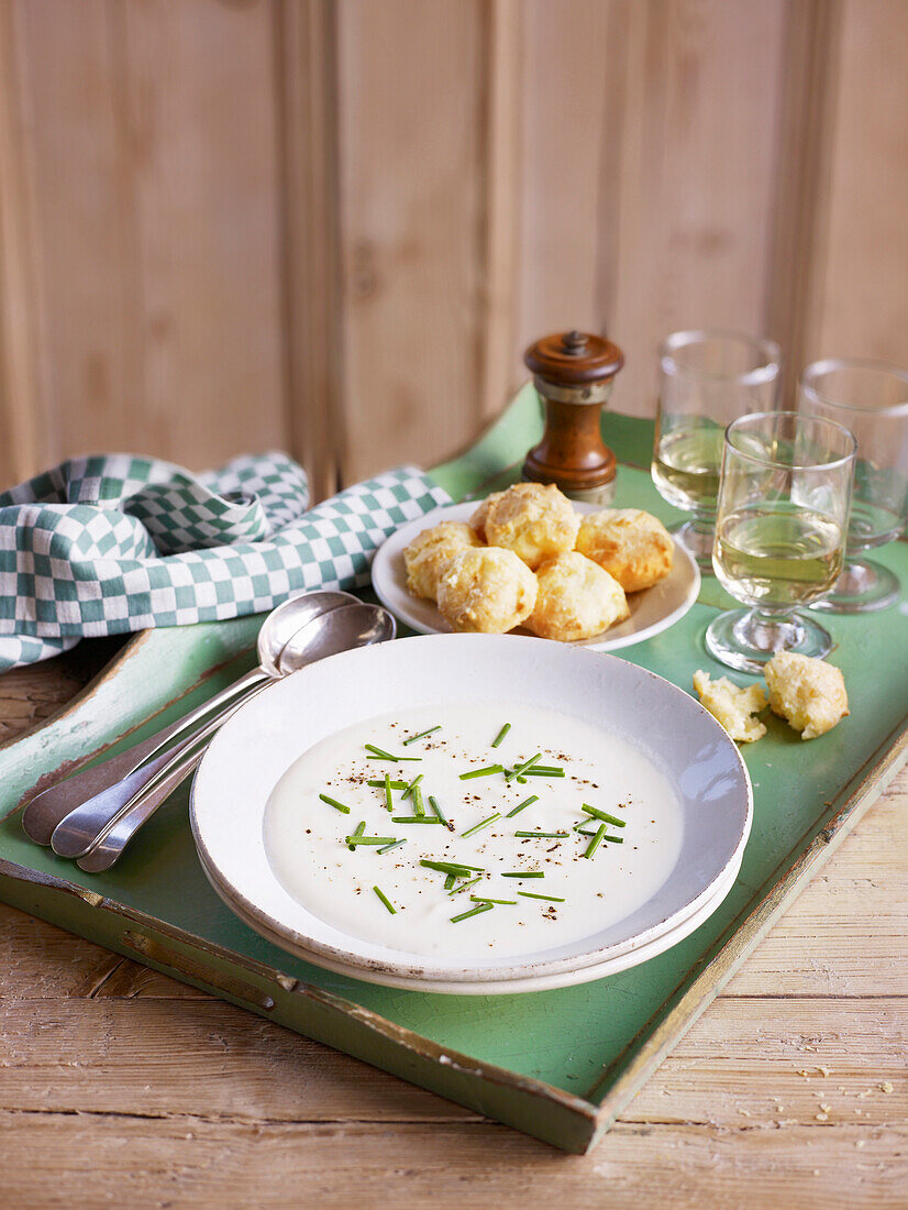 Cauliflower soup with feta cheese puffs