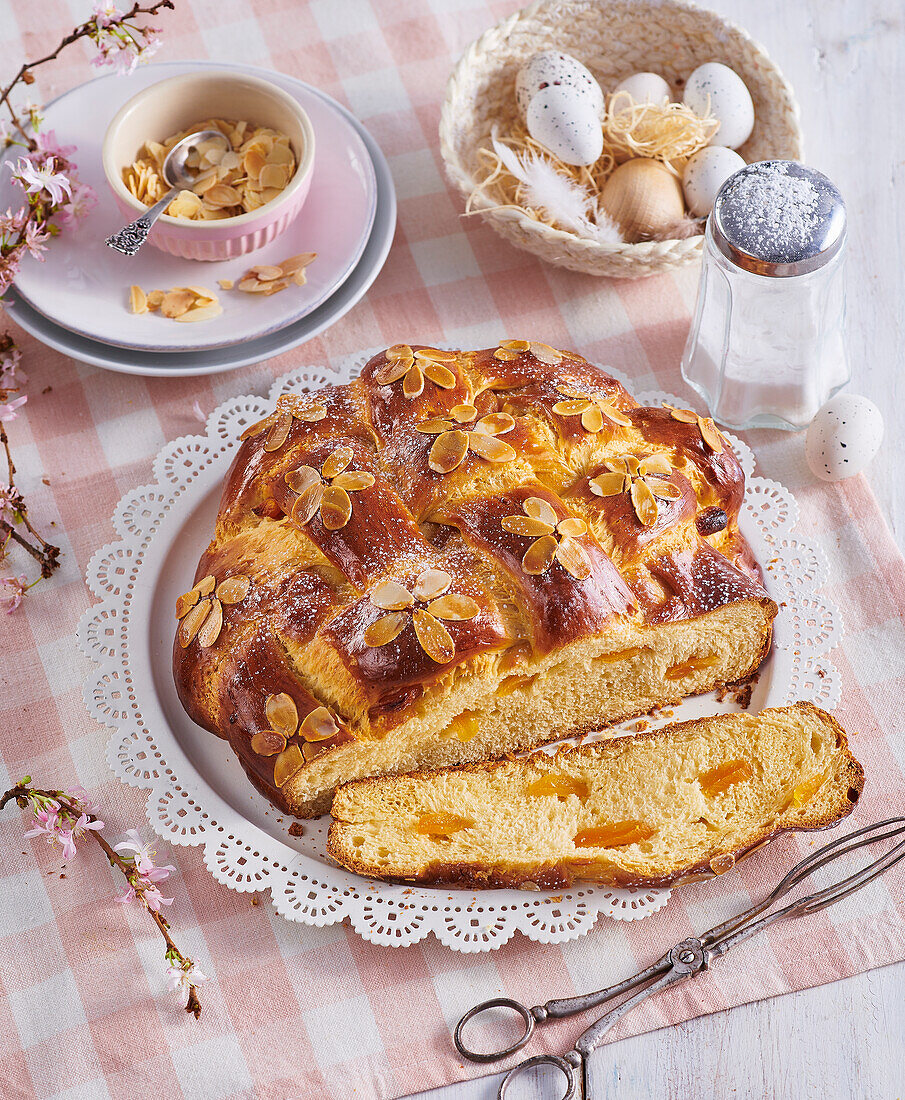 Easter bread with dried apricots