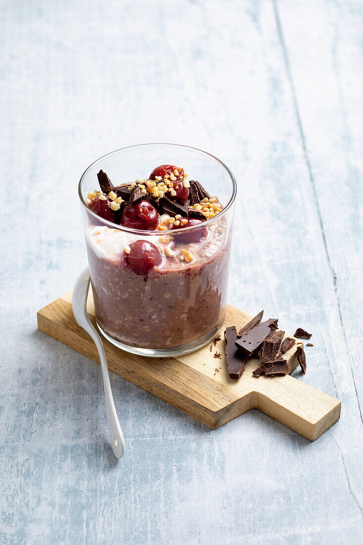 Overnight Oats with cherries