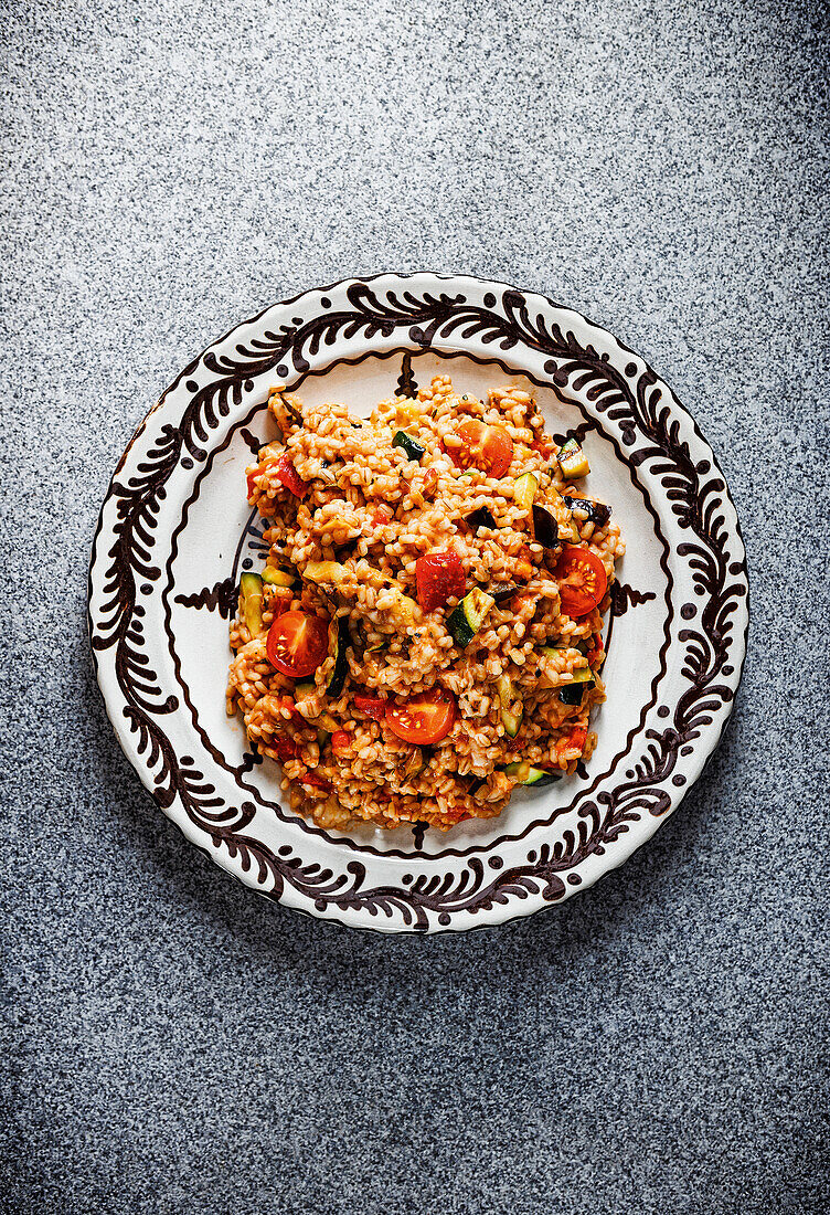 Risotto of pearl barley with grilled vegetables and scamorza