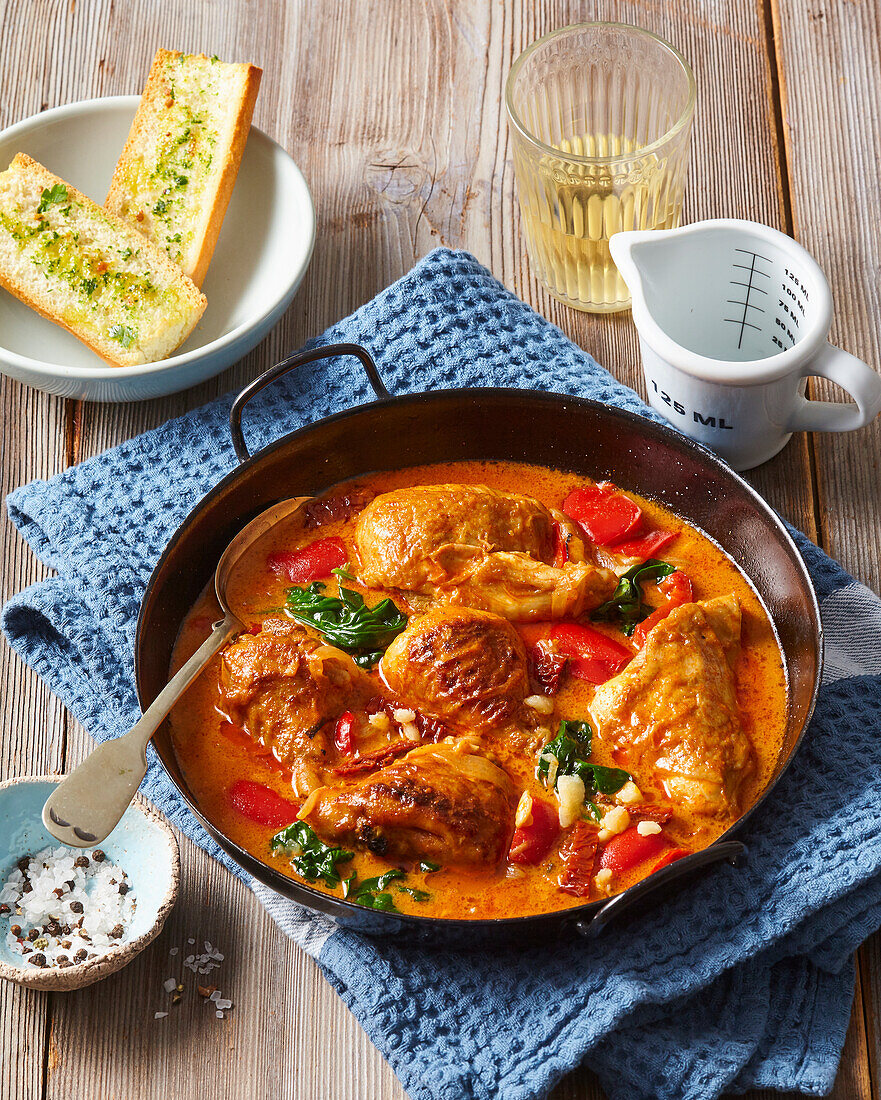 Cremiges toskanisches Hähnchen mit Paprika