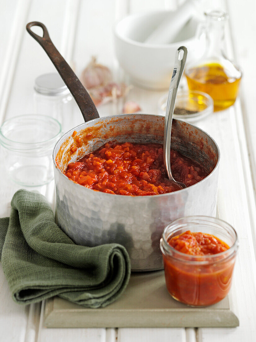 Homemade tomato sauce