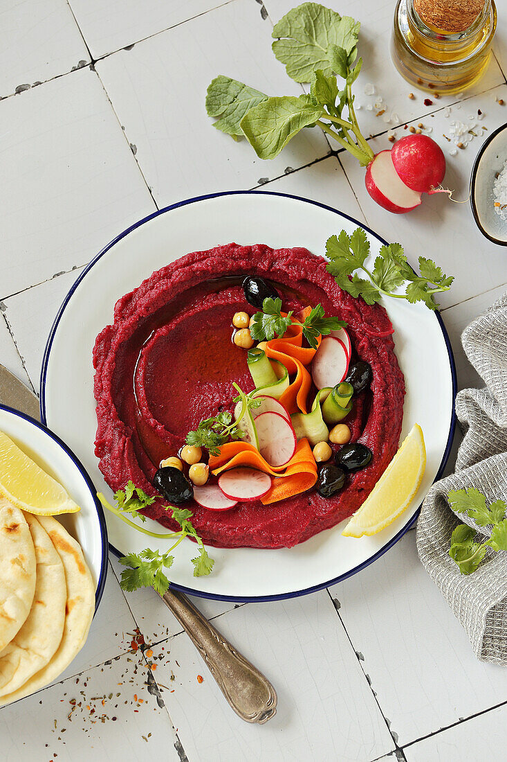 Beetroot hummus