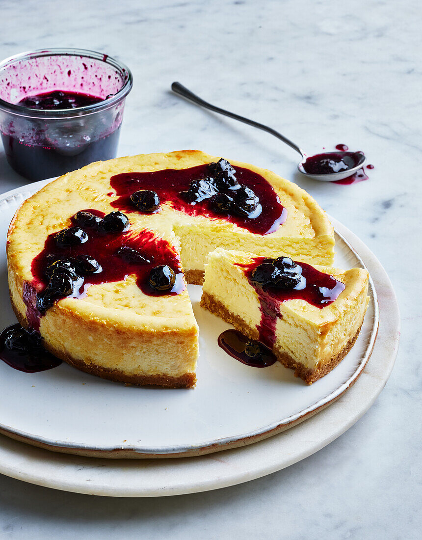 Lemon and blueberry cheesecake